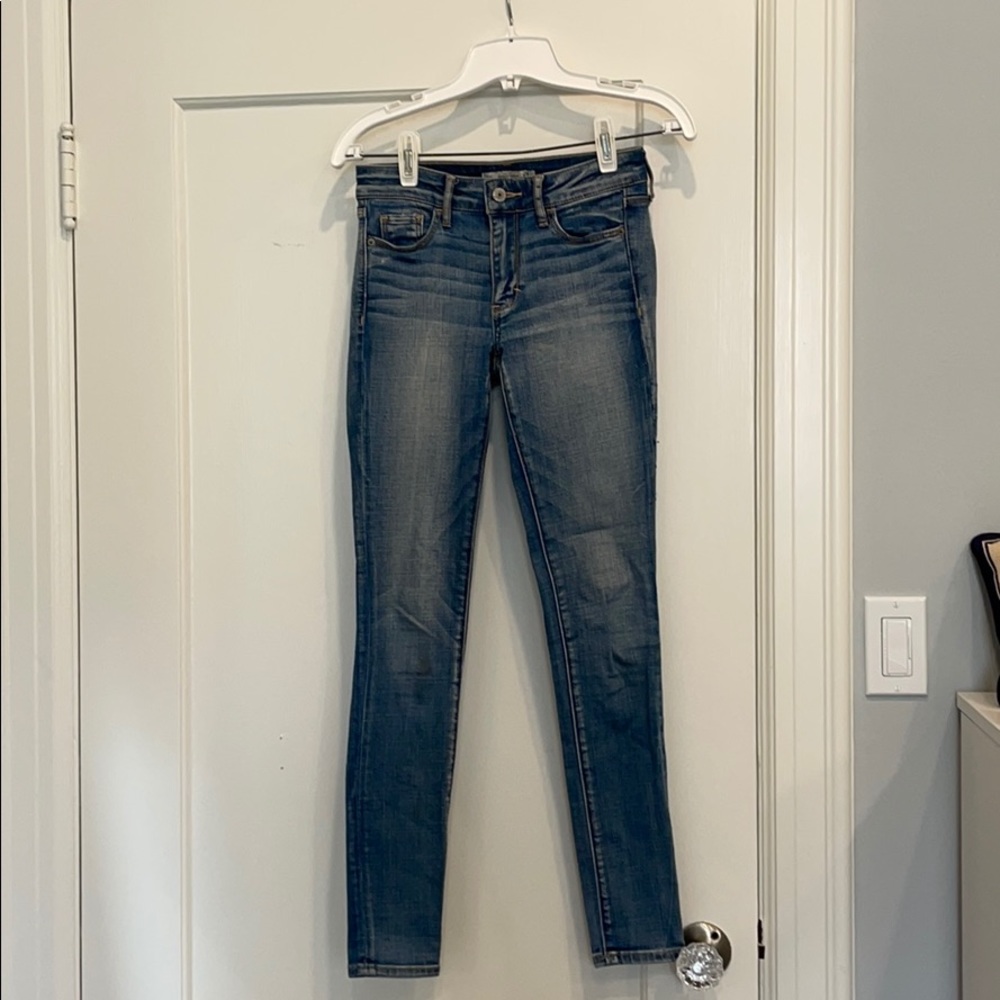 Abercrombie blue skinny jeans